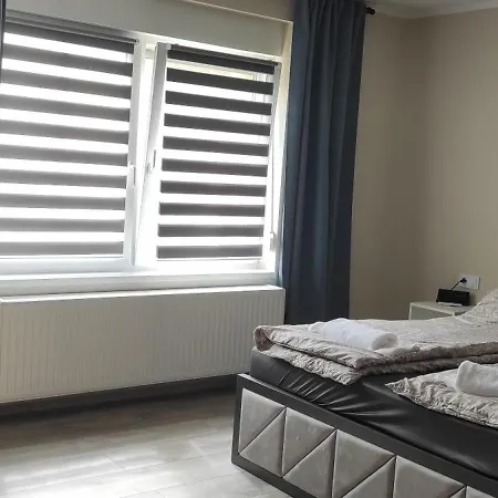 Adria Gyongye Vila